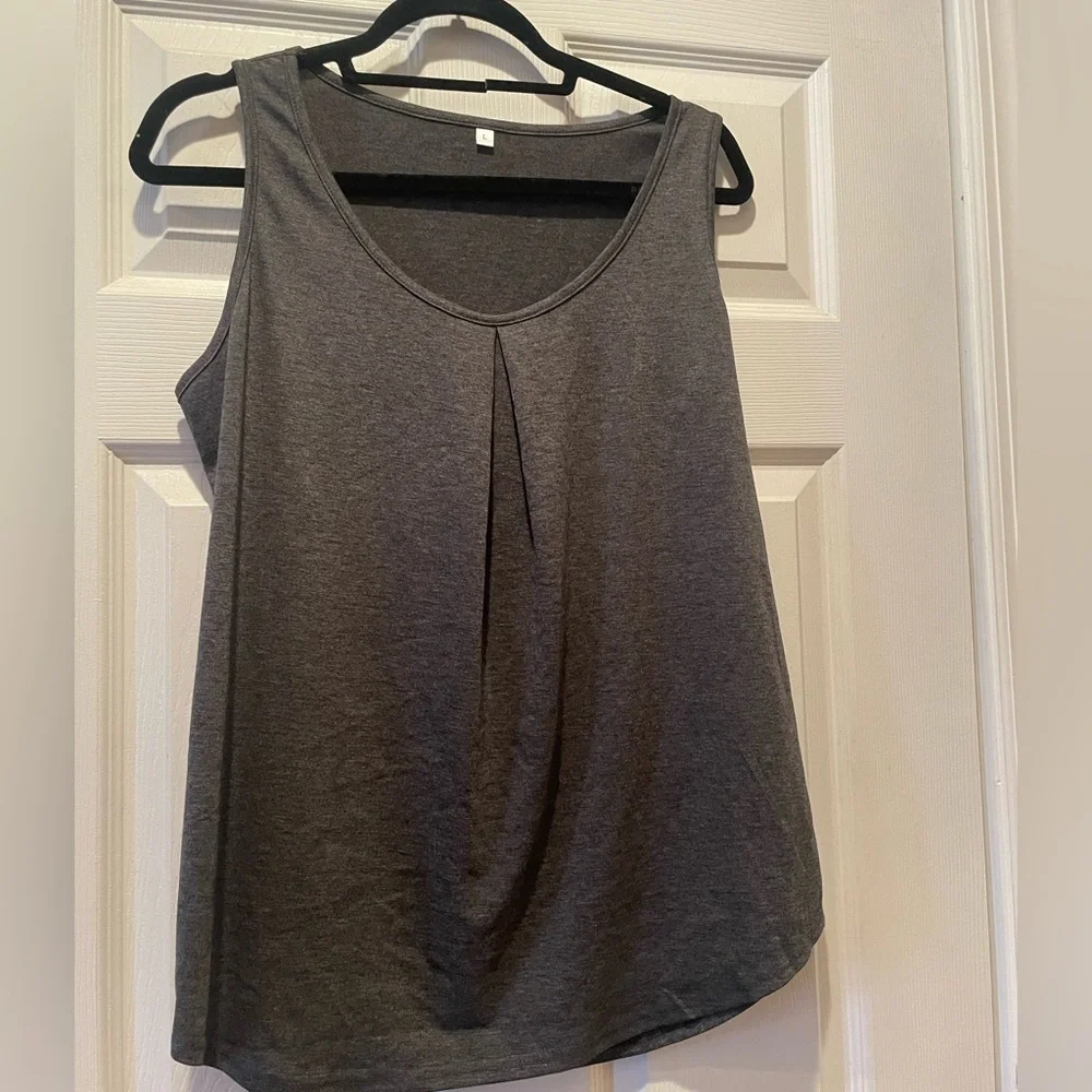 Tank top - Picture 1 of 3